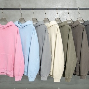 <span class=keywords><strong>Sudadera</strong></span> de marca de moda de terciopelo suelto Conjunto de <span class=keywords><strong>sudadera</strong></span> y pantalones de marca de moda con capucha para hombre - Product Image 1