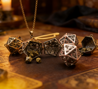 Collier de dés D20 vintage en métal, pendentif polyédrique de qualité supérieure, finition antique, bijoux RPG de table en gros pour les joueurs de D&D