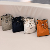 Tas Selempang Unisex Nylon Mini Dompet Ponsel Multi-Kantong Tas Messenger Tahan Air Tas Bahu Kecil Pouch Leher untuk Perjalanan