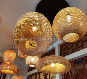 Luminaire suspendu en bambou tissé artisanal rustique, décoration bohème naturelle pour restaurant, lustre en rotin personnalisé, éco-responsable - Product Image 4