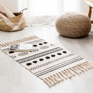 <span class=keywords><strong>Tapis</strong></span> en coton touffeté rayé noir et <span class=keywords><strong>blanc</strong></span> bohème tissé à la main, <span class=keywords><strong>tapis</strong></span> <span class=keywords><strong>de</strong></span> <span class=keywords><strong>sol</strong></span> tribal pour la maison ou l'hôtel, 60*90cm - Product Image 1