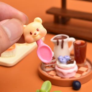 Cabujón de resina de oso de dibujos animados con cuchara y tenedor, de base plana, para figuras de resina DIY, fabricación de joyas, horquillas y accesorios decorativos - Product Image 5