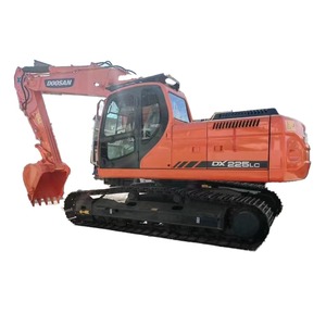 Excavatrices sur chenilles Doosan DX225 d'occasion économiques avec moteur coréen d'origine, certifiées CE ISO et équipées d'un accessoire de préhension - Product Image 1