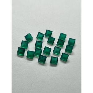 Onyx vert naturel, taille carrée, 5 mm, pierre précieuse en vrac |   Pierre d'onyx verte pour la fabrication de bijoux |   Pierres précieuses en gros - Product Image 1