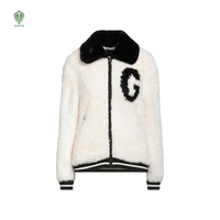 Vente en gros de bombardiers personnalisés avec bordure en fourrure poitrine ouverte blouson d'aviateur à fermeture éclair pour femmes en tricot épais Jacquard Intarsia unisexe cardigan pull