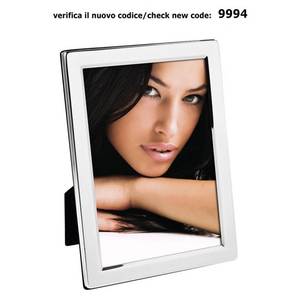 Semplice cornice per foto in metallo 100x150 mm dal design elegante per l'esposizione in casa o in ufficio - Product Image 2