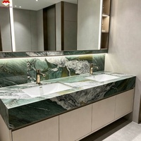 Dalle de quartzite naturel Patek Emerald poli et affiné, de luxe, moderne, pour îlot de cuisine, comptoir, lavabo de salle de bain, escalier, table à manger
