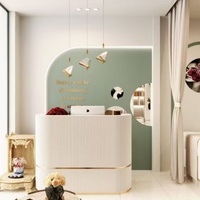 Comptoir de bar carré en bois de luxe moderne YS-0775, petit bureau d'accueil, éco-responsable, éclairage LED, facile à nettoyer, pour hôtel, école, usage commercial