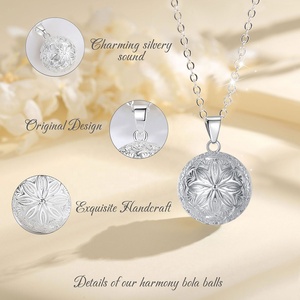 Delicada flor dorada carillón bola Ángel <span class=keywords><strong>llamador</strong></span> armonía mexicana Bola colgante chapado en oro joyería Collar para mujeres embarazadas - Product Image 3
