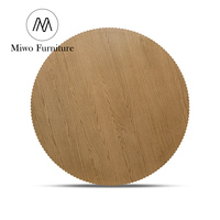 Table basse ronde moderne en chêne, table centrale en bois massif à bord cannelé, table basse en bois avec base cylindrique pour salon