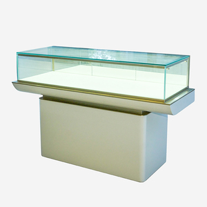 Servizio di Produzione Integrato: Banco Espositivo per Gioielli Personalizzato, Vetrina in Vetro Temperato su Misura con Serratura - Product Image 2