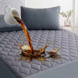 Protège-Matelas Matelassé Ajustable 100 % Imperméable, Respirant, Doux et Silencieux pour Hôtellerie - Product Image 1
