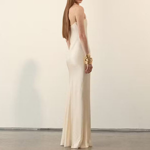 Vestido midi de satén con tirantes finos para mujer, ajustado, de color liso, informal, de verano, sin mangas, con dobladillo recto, de tela tejida - Product Image 3