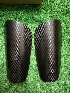 <span class=keywords><strong>Espinilleras</strong></span> de Fibra de Carbono 3K OEM Ligeras para Atletas de Fútbol, <span class=keywords><strong>Espinilleras</strong></span> de Fibra de Carbono con Espuma EVA y Logotipo Personalizado - Product Image 5