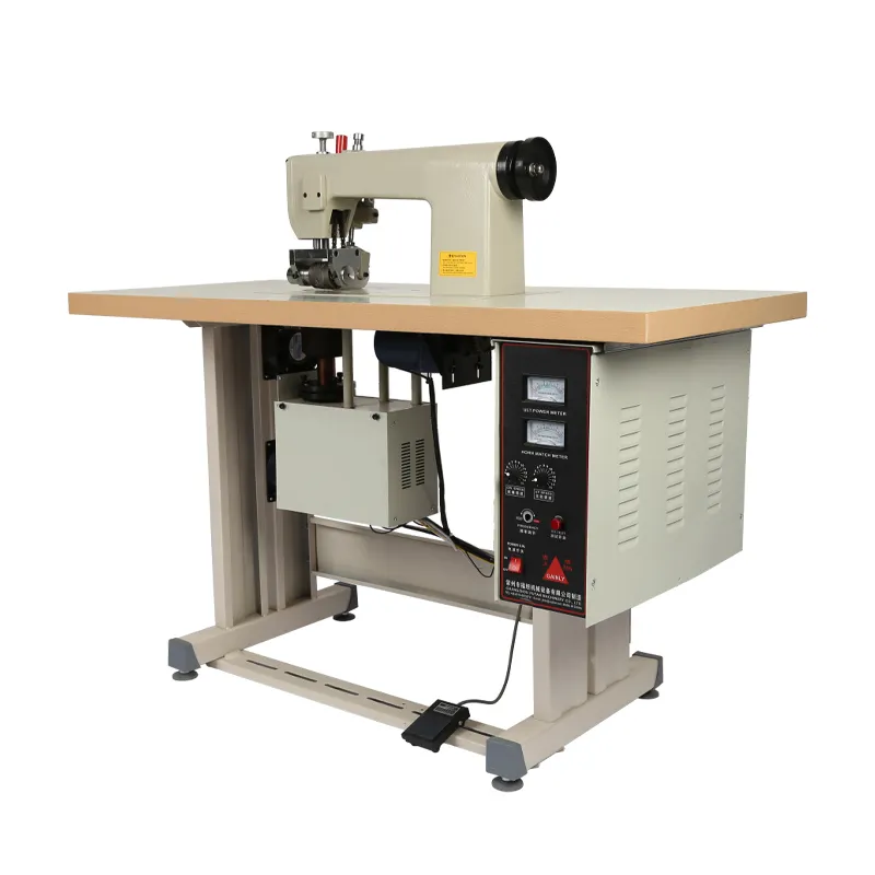 Máquina de coser industrial de tipo ultrasónico