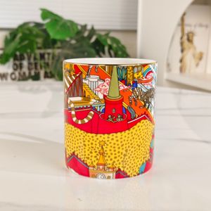 Taza de Café de Porcelana Fina con Estampado Animal de Paisaje Urbano Vibrante y Borde Dorado, Exquisita Taza de Té de Porcelana para Decoración del Hogar u Oficina - Product Image 5