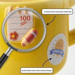 Tazza in Ceramica Creativa a Forma di Trofeo con Confezione Regalo per Bambine dell'Asilo - Premio per Studentesse Eccellenti - Adatta al Microonde e Personalizzabile - Product Image 3