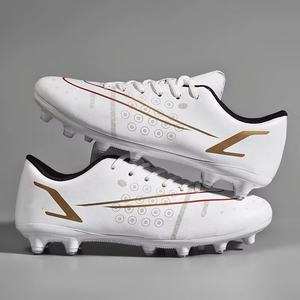 Nuove Scarpe da Calcio Unisex con Tacchetti Lunghi e Corti per Adulti, Bambini e Ragazzi, per Competizione e Allenamento - Product Image 4