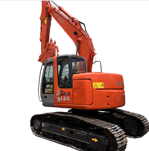 Excavatrice sur chenilles d'occasion Hitachi ZX135 de 13,5 tonnes, modèle 2021, avec moteur, engrenage, pompe et roulement testés, inspection vidéo - Product Image 1