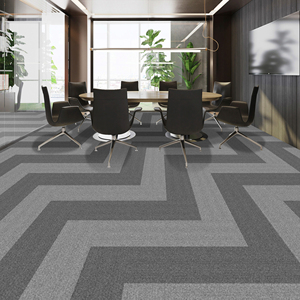 Dalles de moquette géométriques modernes carrées à poils ras, avec support antidérapant en caoutchouc, pour usage commercial et bureaux, en polypropylène tufté - Product Image 1