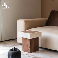 Salon de style italien, table d'appoint carrée en bois couleur noyer, chambre d'hôtel, meubles de table d'angle en bois de luxe