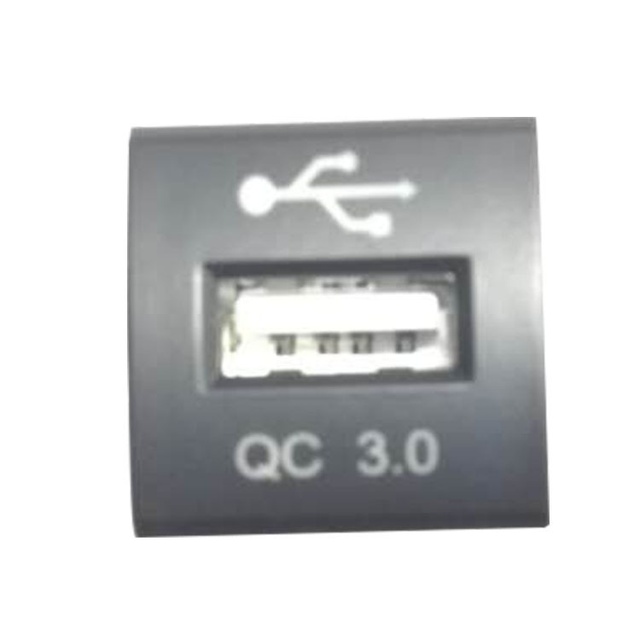 T45 Single USBQC3.0 Fast Charging Interface 22*22mm Square Switch Tuning Electrical Parts for Toyota
