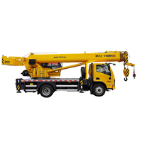 Grue de camion hydraulique de 10 tonnes, flèche à 7 sections, mobile, moment de charge élevé, hauteur maximale de 32 m, boîte de vitesses 360, roulement, transmission 4x2