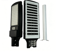 Lampu Jalan Tenaga Surya Terpadu All In One Sensor Gerak Manusia PIR Kontrol Jarak Jauh IP65 Tahan Air ABS 5000K Cahaya Siang untuk Luar Ruangan