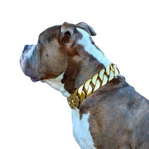 Guinzaglio per Cani di Lusso in Pelle con Catena Cubana in Acciaio Inox Dorato, Personalizzabile con Logo - Product Image 3