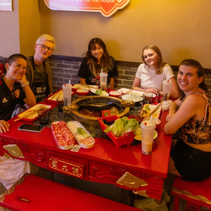 Đồ nội thất nhà hàng thiết bị lẩu không khói cho sử dụng ngoài trời Trung Quốc phong cách Shu chiến binh bàn ghế kết hợp thiết kế hiện đại - Product Image 1