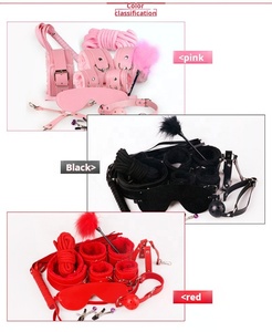 レザーバインディングセクシーセブンピース<span class=keywords><strong>BDSM</strong></span>大人のおもちゃセットには、ゲイのおもちゃのカップルのための手錠とブレストクリップボンデージギアが含まれています - Product Image 3