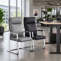 Chaise de bureau de direction à dossier très haut avec accoudoirs rembourrés, base cantilever chromée pour salle de conférence de luxe