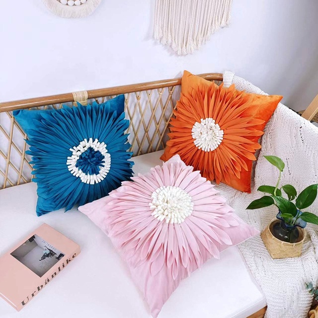 Hot Selling 3D Flower Dutch Velvet Small Daisy Pillowcase, Living Room Sofa Decoration Sunflower Velvet Cushion Cover
