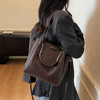 Sac fourre-tout tissé vintage pour femme, nouvelle collection automne 2025, élégant, simple, grande capacité, sac à bandoulière de luxe léger