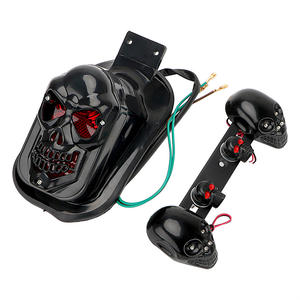 DUPANQ Clignotant de frein arrière de crâne de <span class=keywords><strong>moto</strong></span> pour Cafe Racer Old School Bobber Chopper - Product Image 4