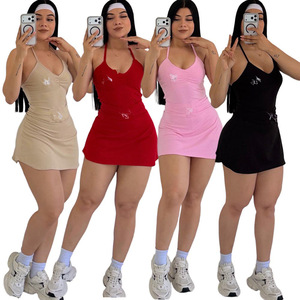 Ensemble de yoga pour femme, tenue d'entraînement, robe courte froncée à bretelles spaghetti, couleur unie, en TPU et PC - Product Image 1