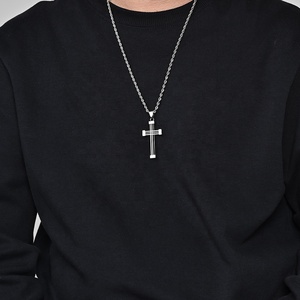 ARNAN Collier croix en acier inoxydable <span class=keywords><strong>Combinaison</strong></span> multicouche Pendentif <span class=keywords><strong>de</strong></span> couple hip-hop à la mode personnalisé pour hommes en acier inoxydable - Product Image 6