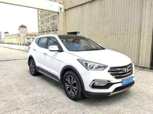 יונדאי סנטה פה SUV שנת 2017, 2.0T אוטומטית, הנעה קדמית, 7 מושבים, רכב משומש, לייצוא לאפריקה והמזרח התיכון - Product Image 3