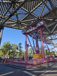 Offre Spéciale Manèges à sensations fortes : Manèges à balançoire extérieurs, Manèges pour parcs à thème, Manèges pour parcs de trampolines - Manèges d'amusement durables en acier et plastique, capacité 500 kg - Product Image 3
