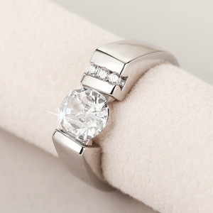Anello Futuristico con Zirconi per Donne, Gioiello da Dito Creativo e alla Moda - Product Image 6