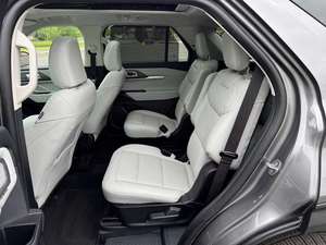 SUV Ford Explorer PLATINUM d'occasion - Product Image 5