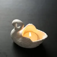 Support en porcelaine de cygne coloré de haute qualité pour bougies et accessoires de parfum avec support de boîte à bijoux d'affichage de stockage