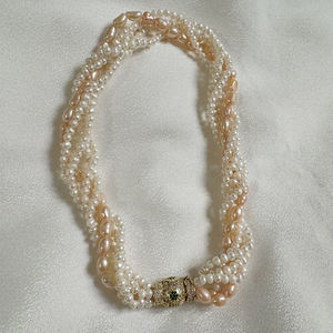 بيع بالجملة 4-6 قلادة متعددة الطبقات من المياه العذبة باللون الأبيض الوردي قلادة فاخرة خفيفة بتصميم شخصية قلادة عنق سلسلة الترقوة - Product Image 3