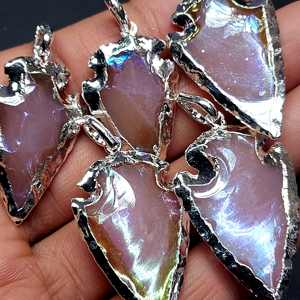 Pendentif poli en forme de feuille avec pointe de flèche en quartz rose naturel, thème Aura, pour collier DIY homme et femme - Product Image 1