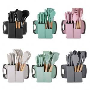 Ensemble d'ustensiles de cuisine en silicone durable de 19 pièces avec manche en bois Cuillère de cuisson antiadhésive Rangement de couteaux intégré multifonctionnel - Product Image 5