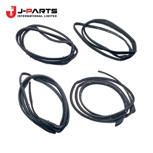 ซีลยางขอบประตูหน้า ช่องสายไฟเครื่องยนต์ สำหรับรถยนต์โตโยต้า ไฮเอซ LH103 ปี 1993-1998 รุ่น 67829-95J00 - Product Image 4