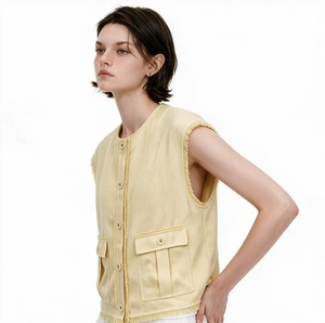 Chaleco Utilitario de Lona con Bordes Deshilachados para Mujer, Sin Mangas, con Botones Delanteros, Bolsillos con Doble Solapa, Ropa de Trabajo Informal, Venta al Por Mayor Personalizada - Product Image 3