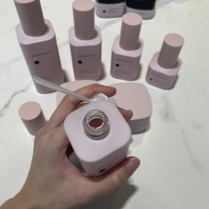 Juego de Envases Cosméticos de Lujo Personalizados en Color Rosa Iridiscente Reciclable de 50 ml y 15 ml, Botellas de Vidrio para Suero, Loción, Tónico, con Bomba - Product Image 6