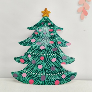 DAMAI Artículos de Decoración Navideña, Platos de Papel Desechables con Diseño de Árbol de Navidad y Hadas de Jengibre, Vasos y Servilletas - Product Image 4