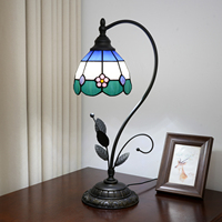   Abat-jour en verre teinté artisanal moderne bleu à petites fleurs, lampe de bureau LED AC E26 pour la lecture à domicile, cadeaux de Noël